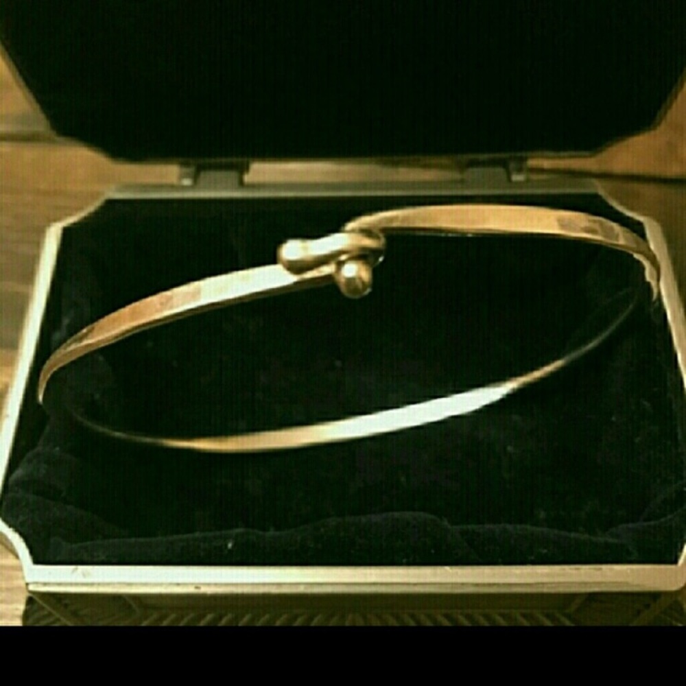 James Avery 925 sterling silver hook bracelet